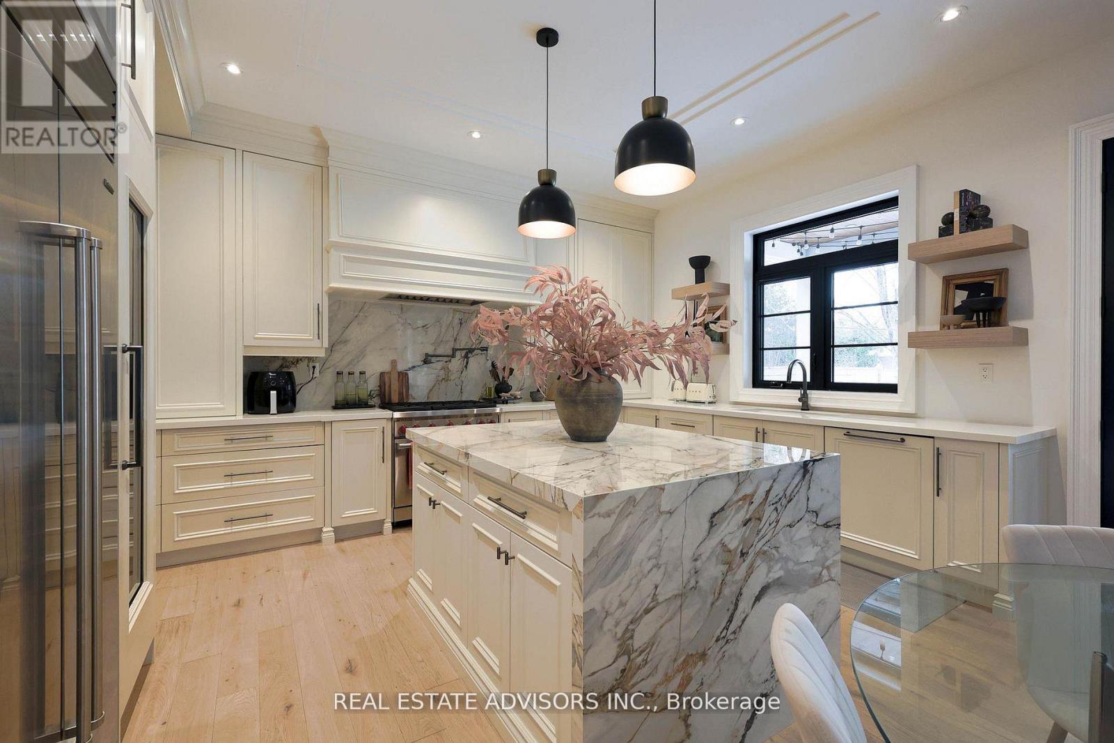 20 ARROWSTOOK ROAD - 10