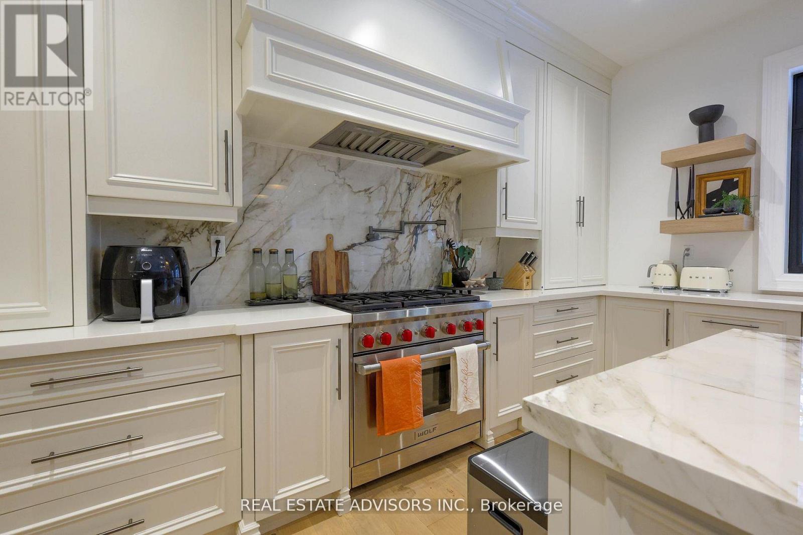 20 ARROWSTOOK ROAD - 11