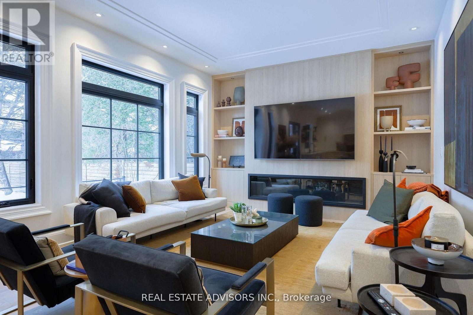 20 ARROWSTOOK ROAD - 16