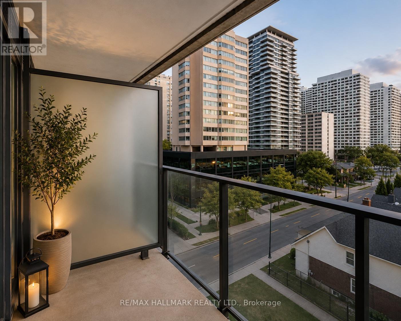 #707 5 SOUDAN AVENUE - 17