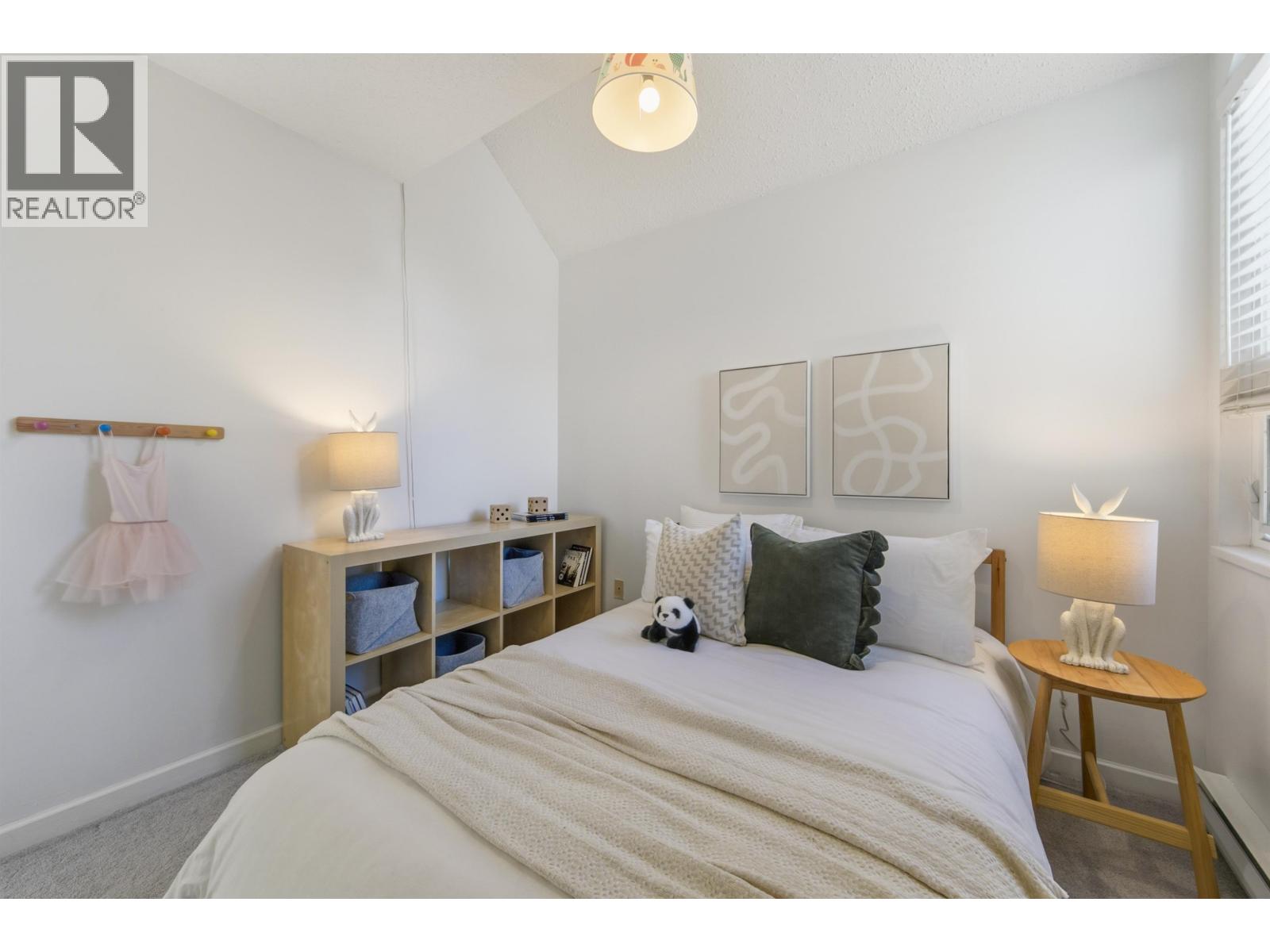 3 Bed, 2 Bath House for Sale in Vancouver – 3385 W 8TH AVENUE, Vancouver – MLS# R3142048 - Image 18