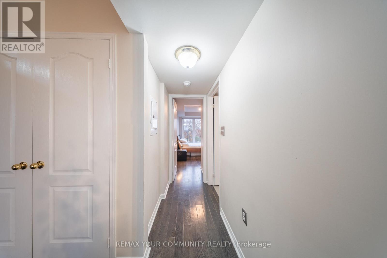 #48 651F WARDEN AVENUE - 28