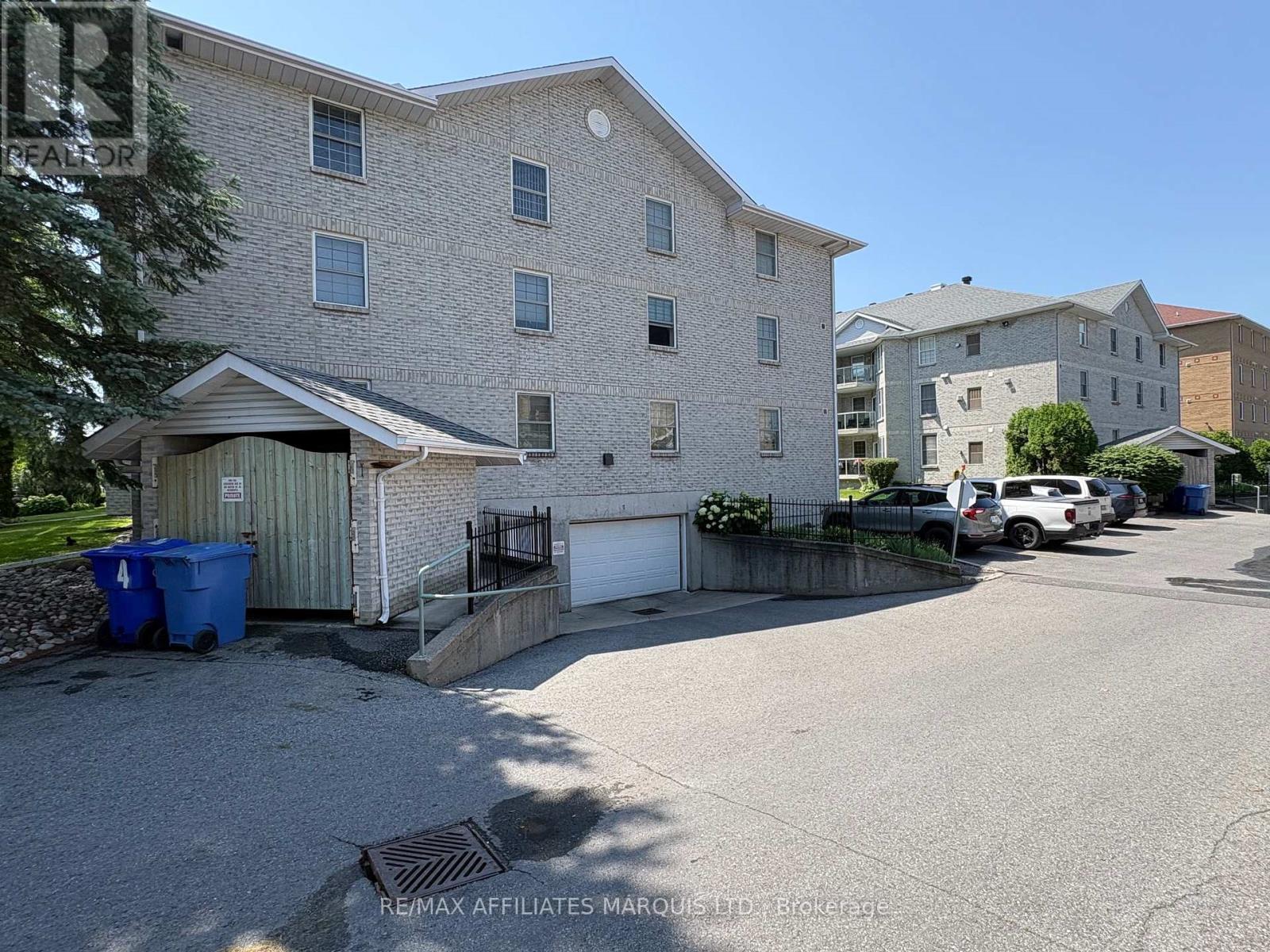 #301 301 WATER STREET W - 9