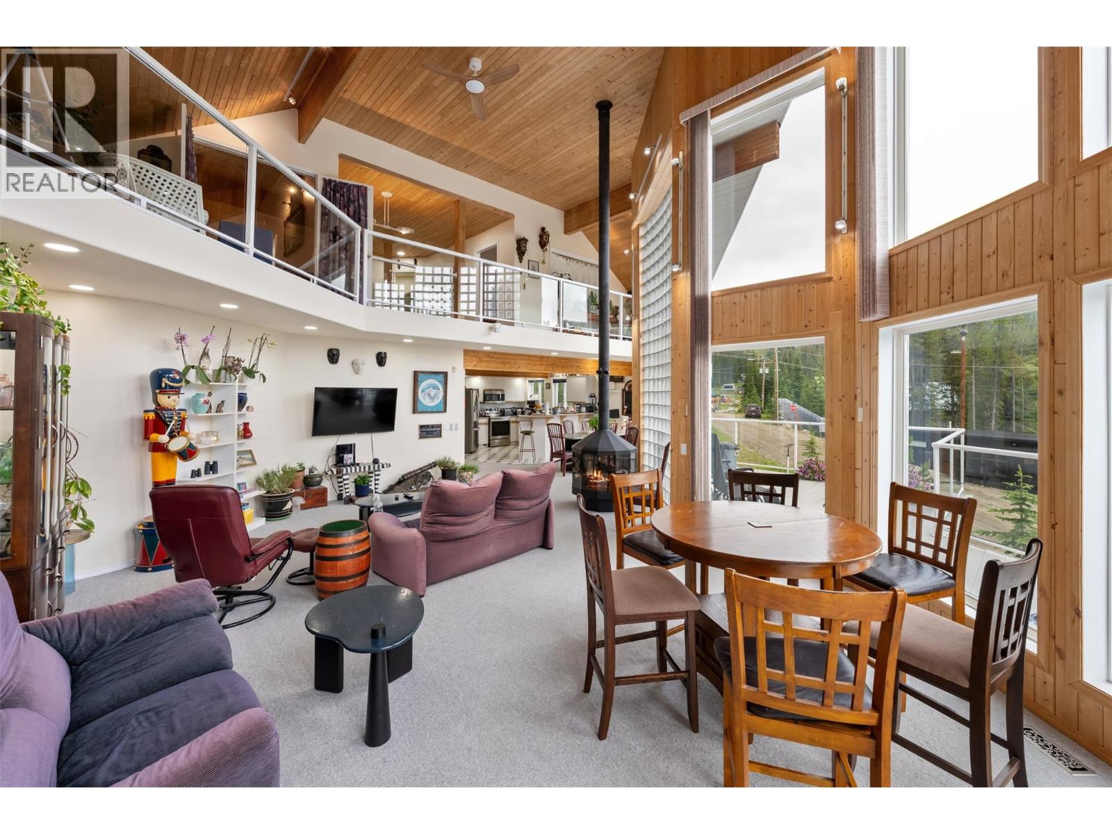 200 COUGAR Road - 7