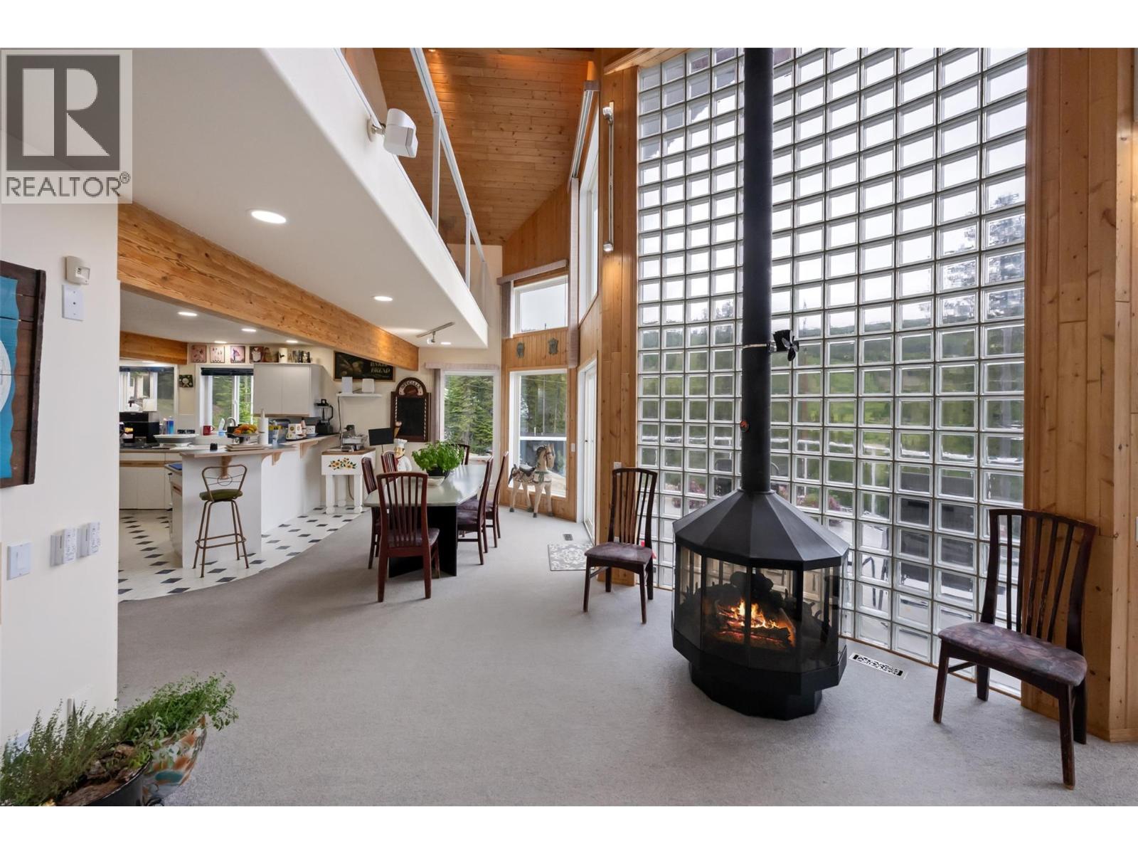 200 COUGAR Road - 11