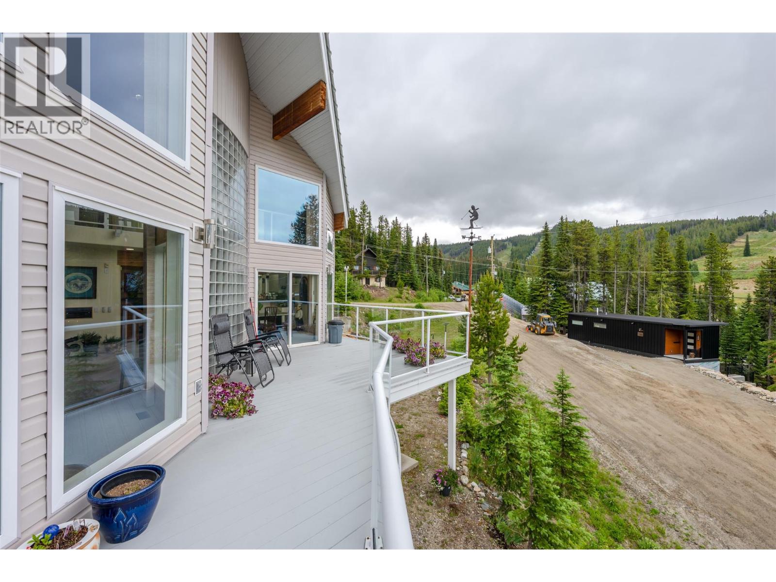 200 COUGAR Road - 24