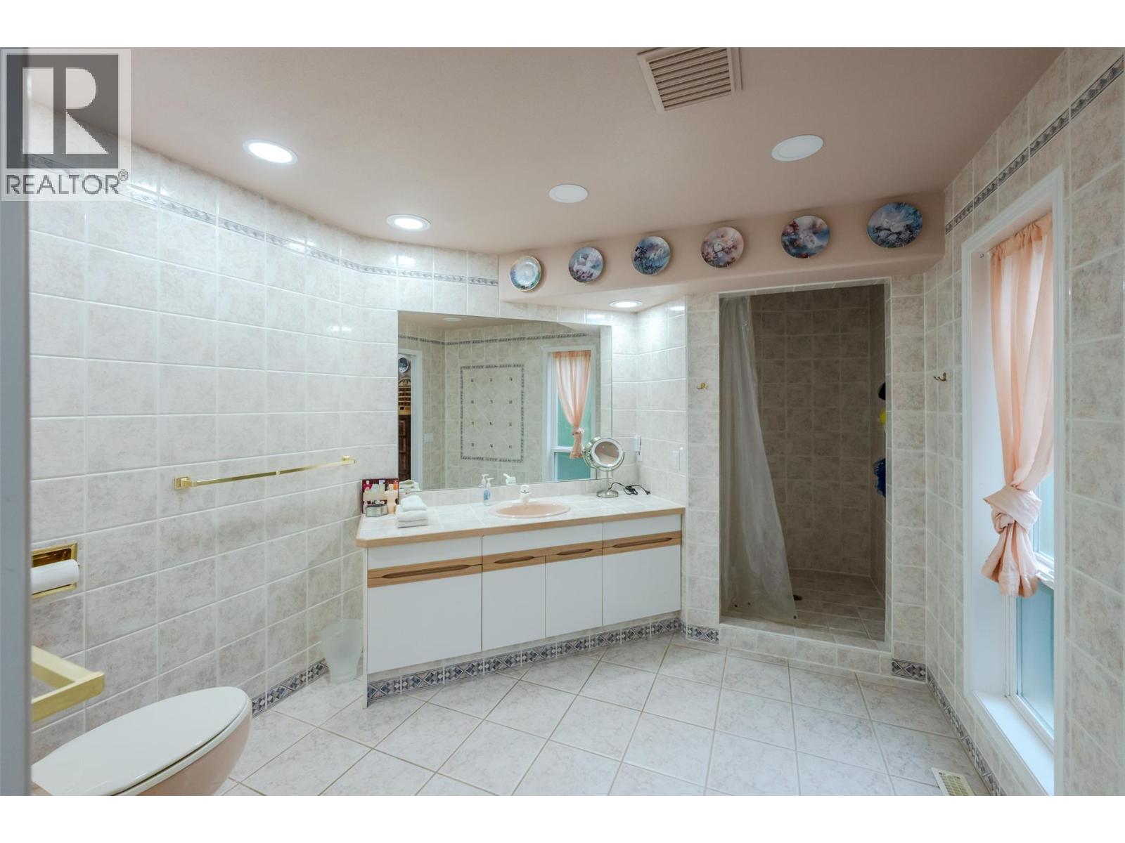 200 COUGAR Road - 45