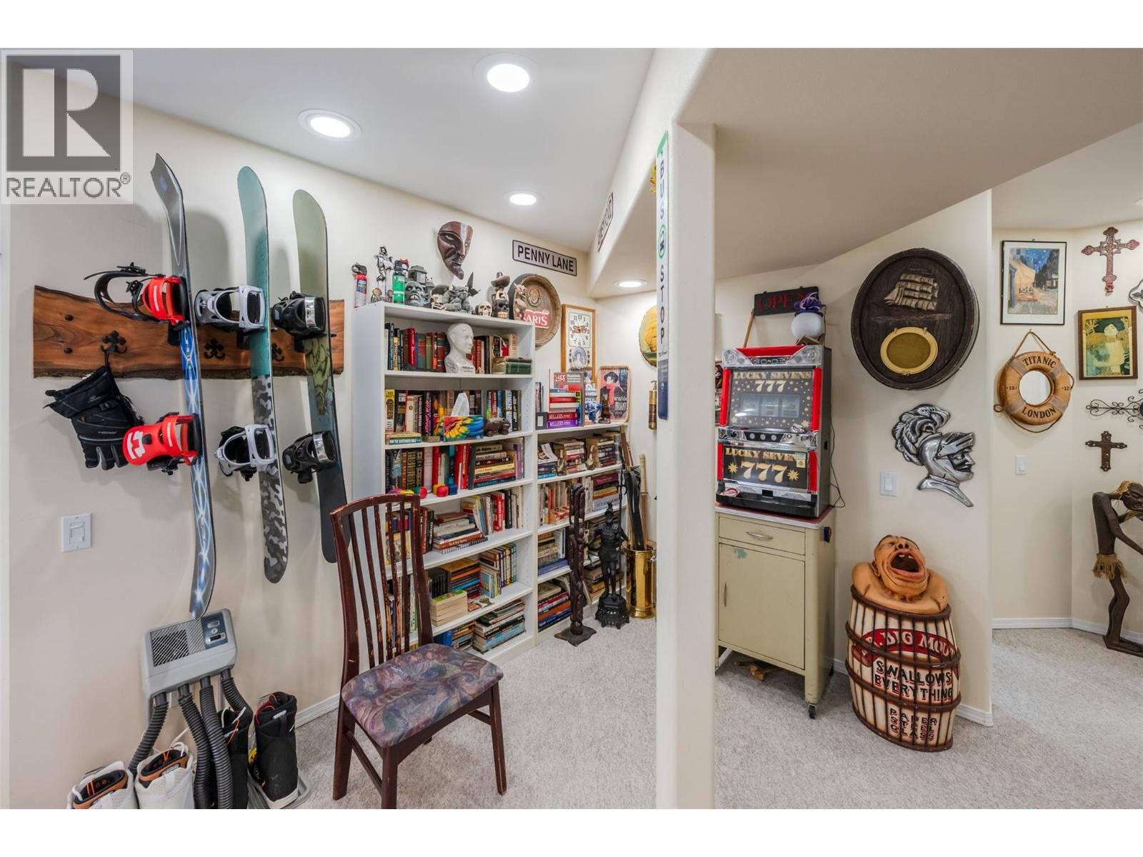 200 COUGAR Road - 61