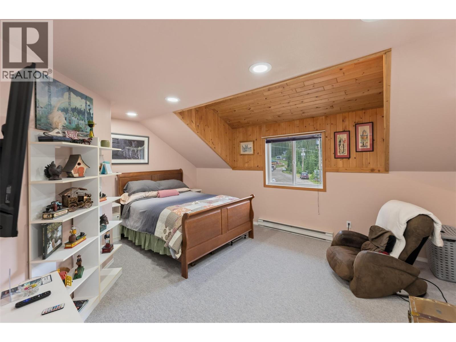 200 COUGAR Road - 37