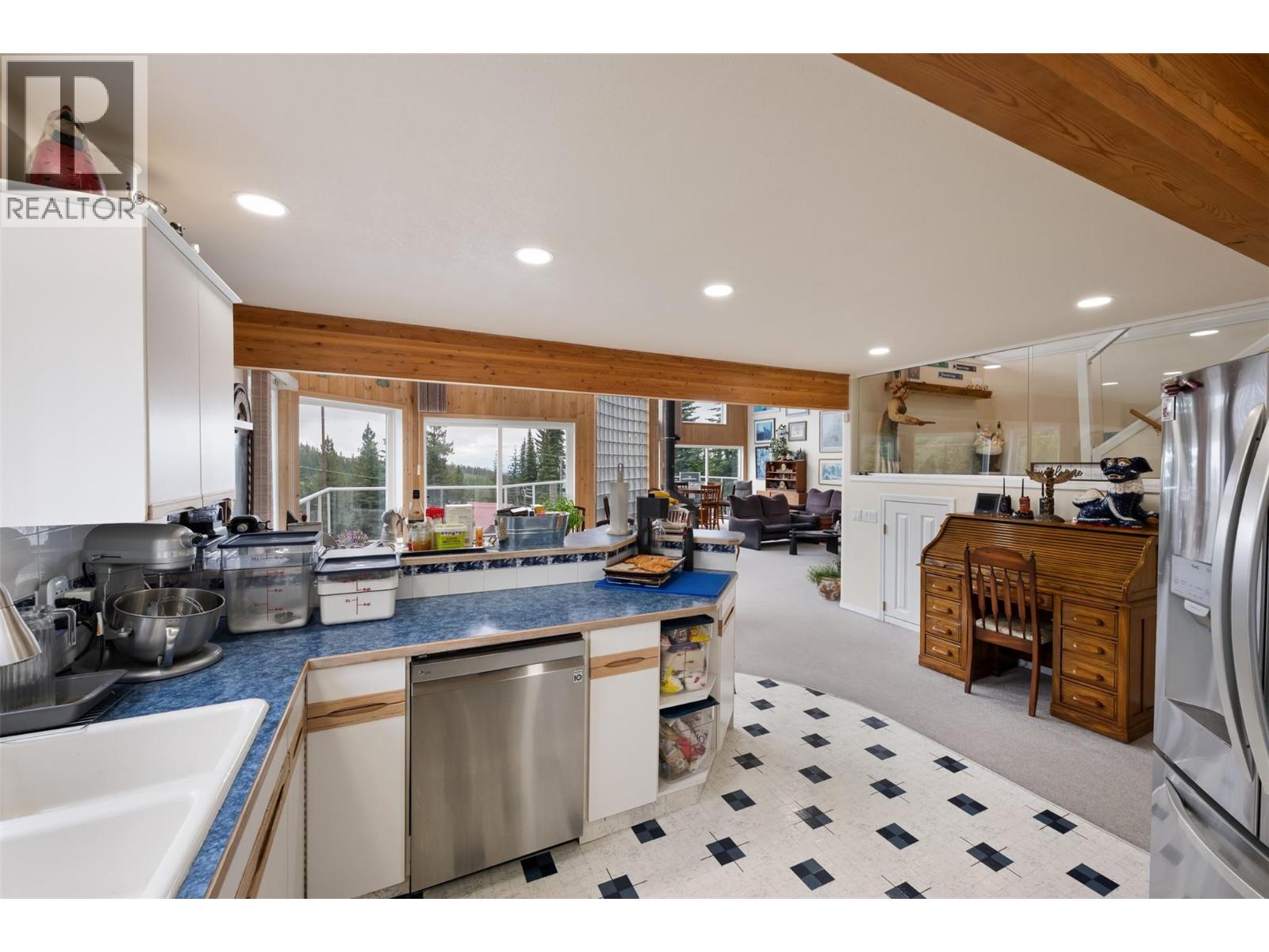 200 COUGAR Road - 18