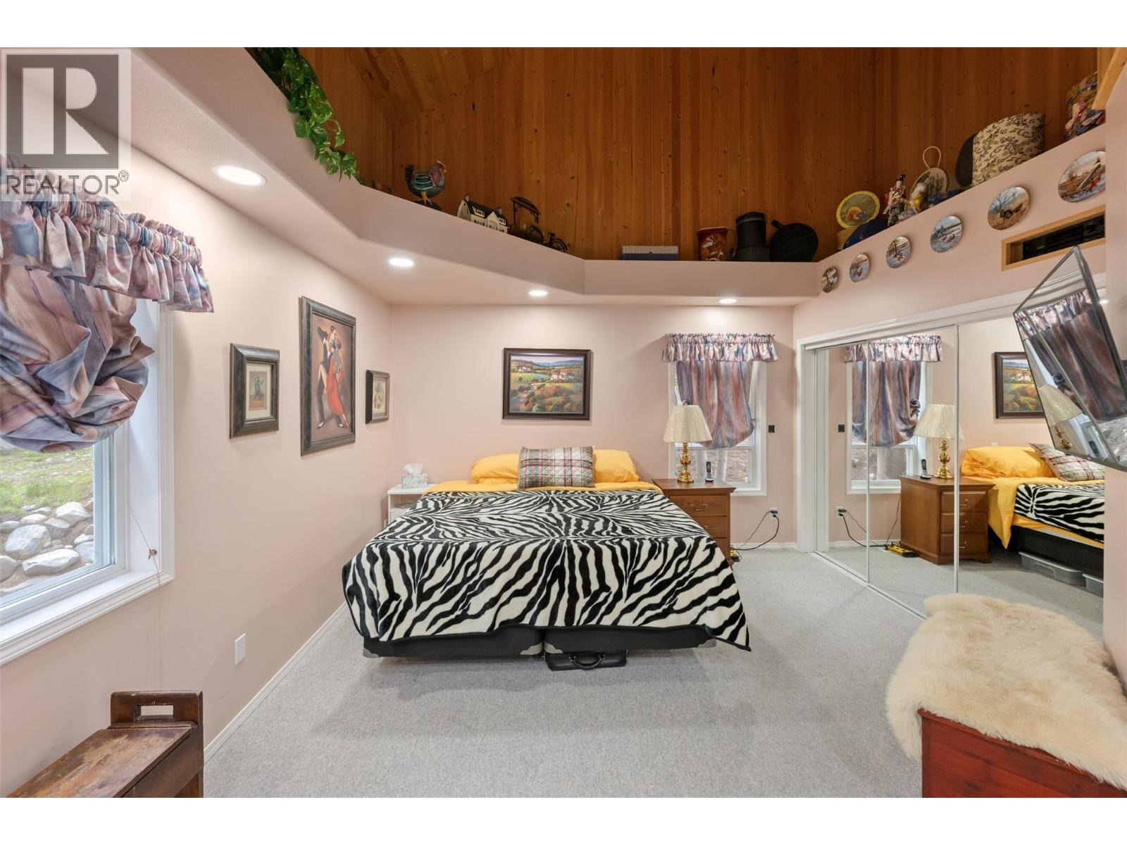 200 COUGAR Road - 42