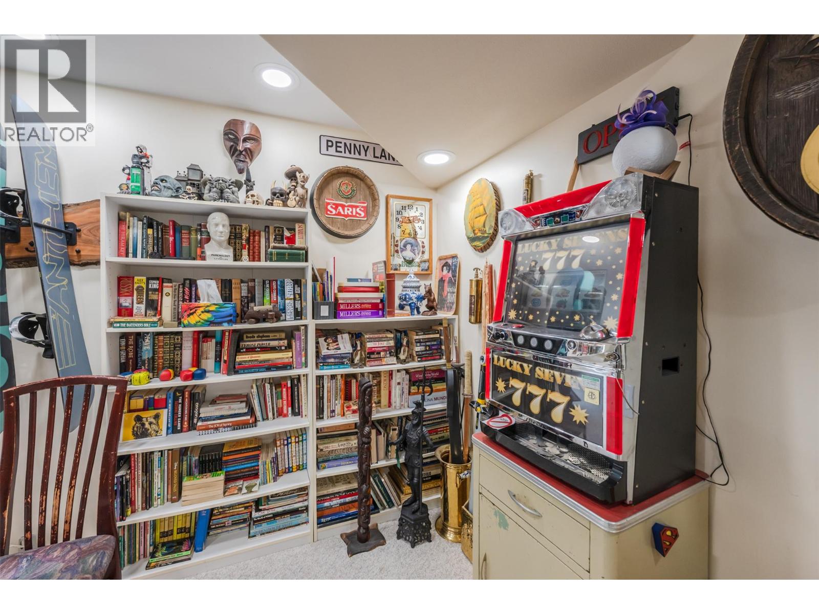 200 COUGAR Road - 62