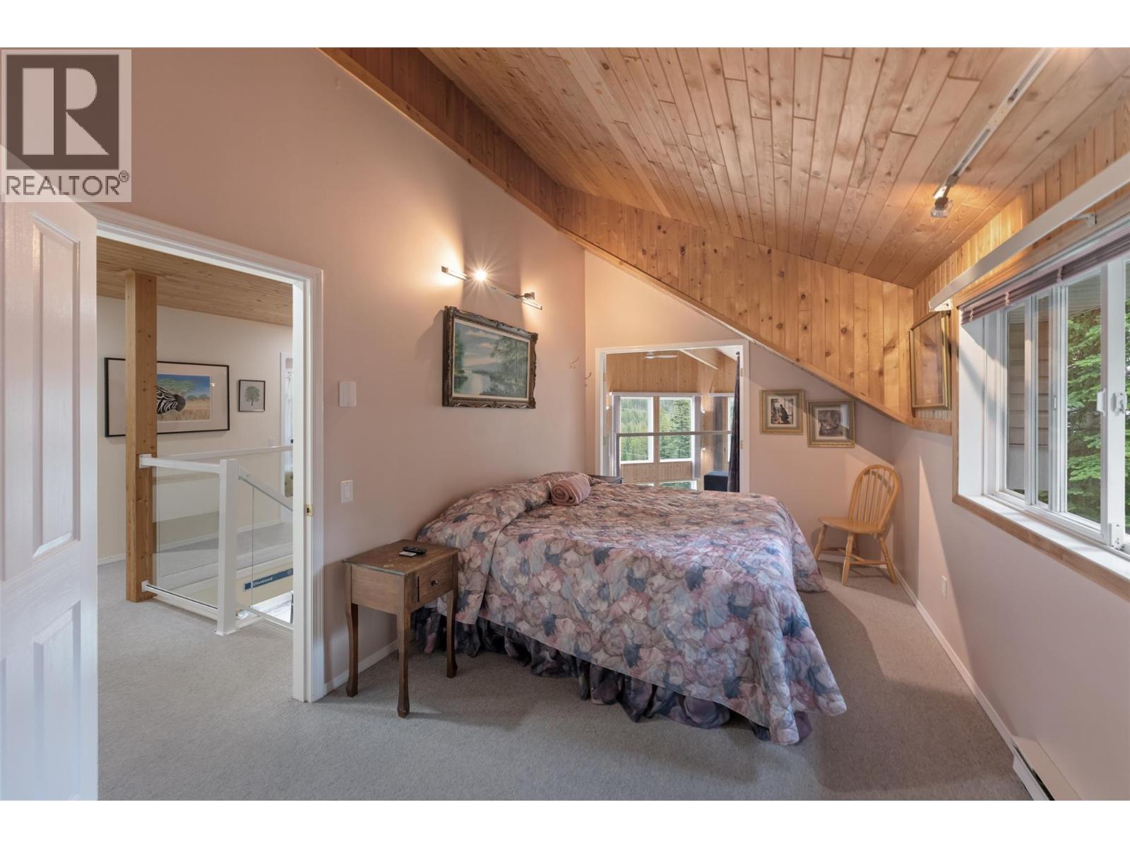 200 COUGAR Road - 31