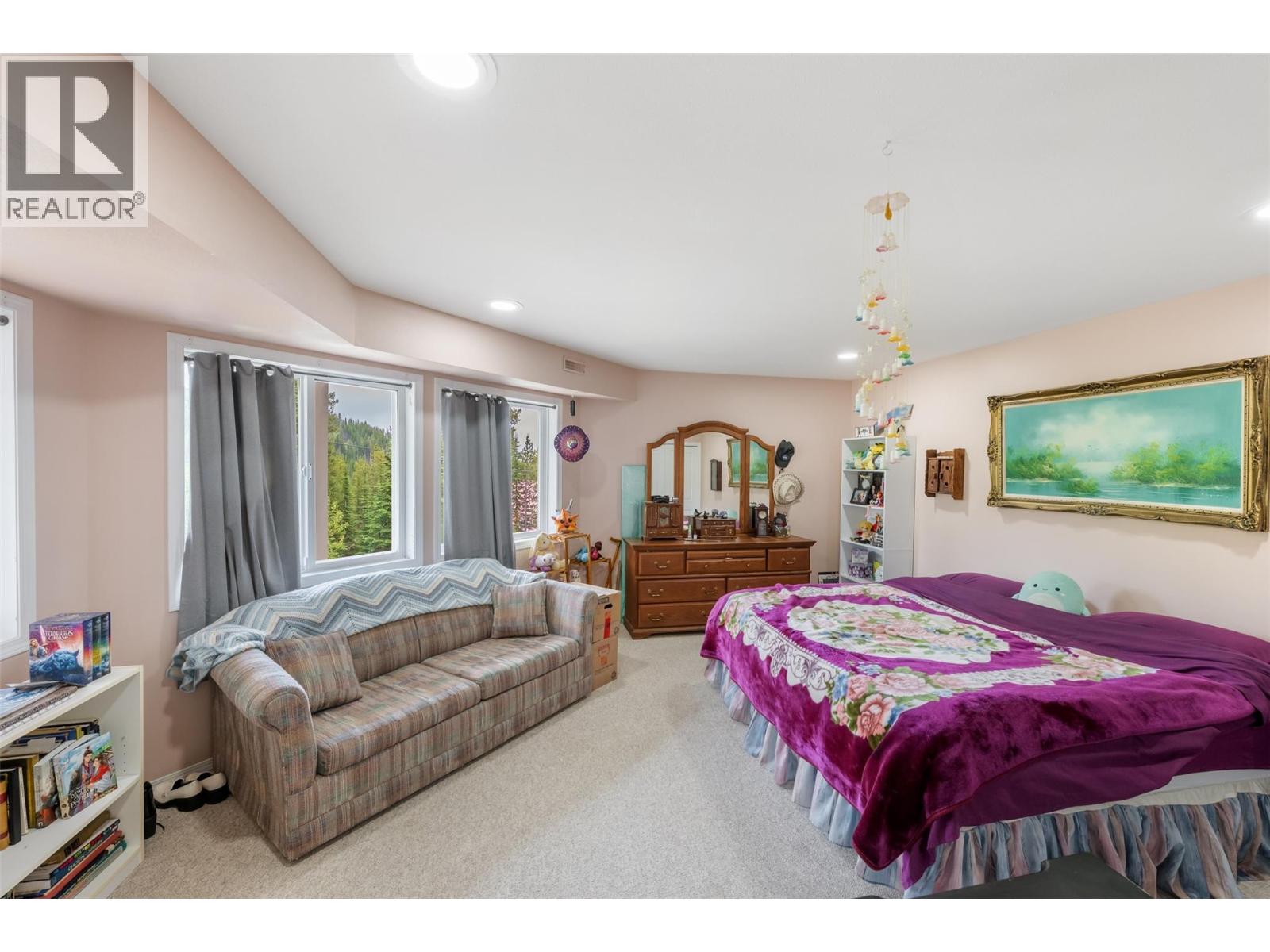 200 COUGAR Road - 63