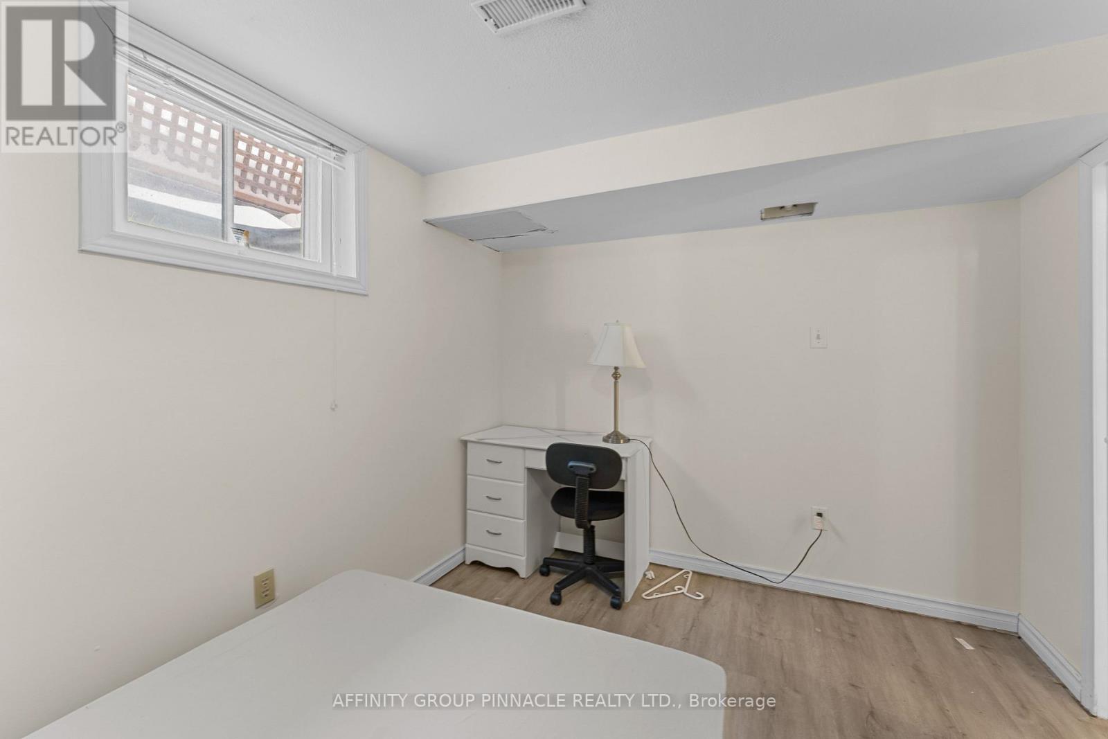 1096 BARNARDO AVENUE - 29