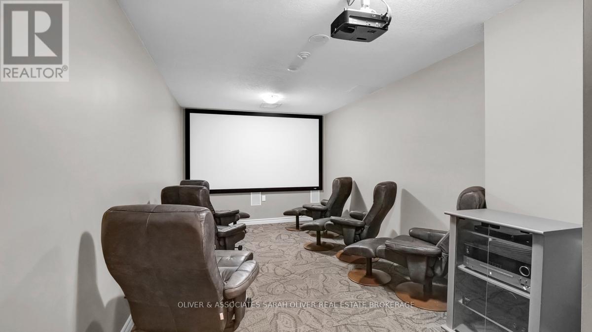 #404 250 PALL MALL STREET - 31