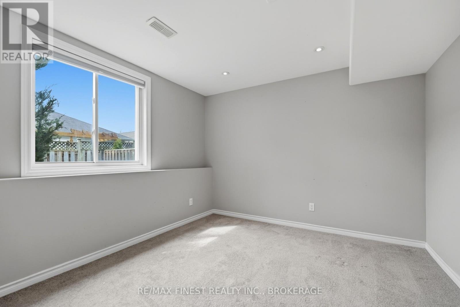 1223 AMANDA COURT - 36
