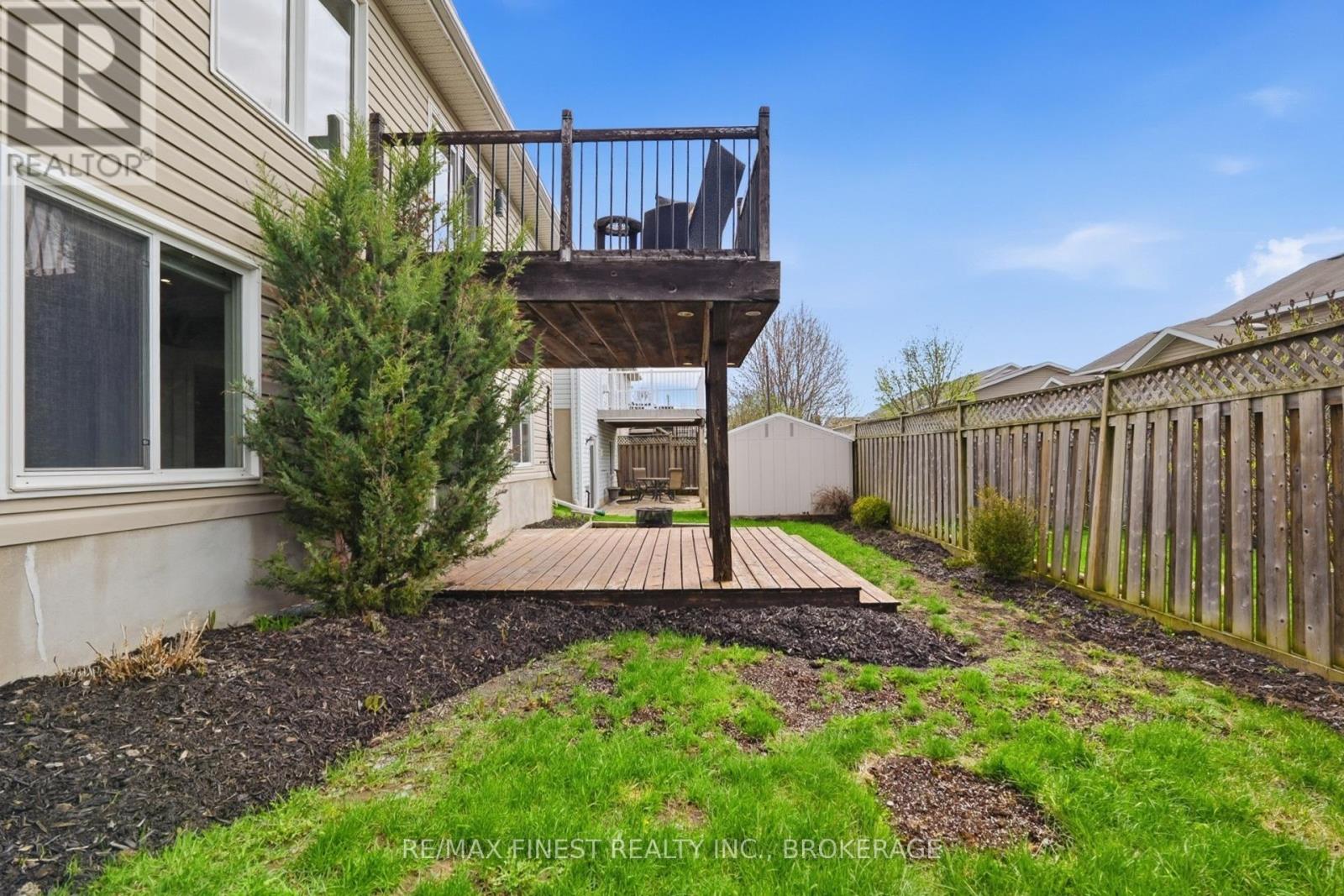 1223 AMANDA COURT - 44