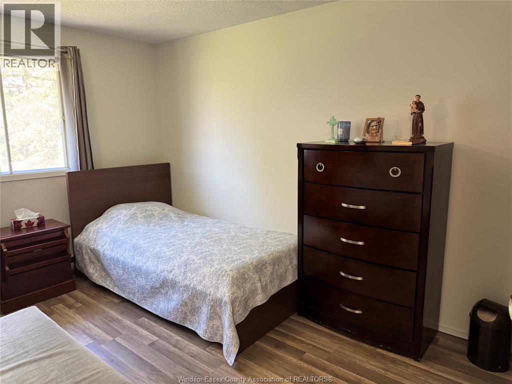 #14 3093 MEADOWBROOK LANE - 18