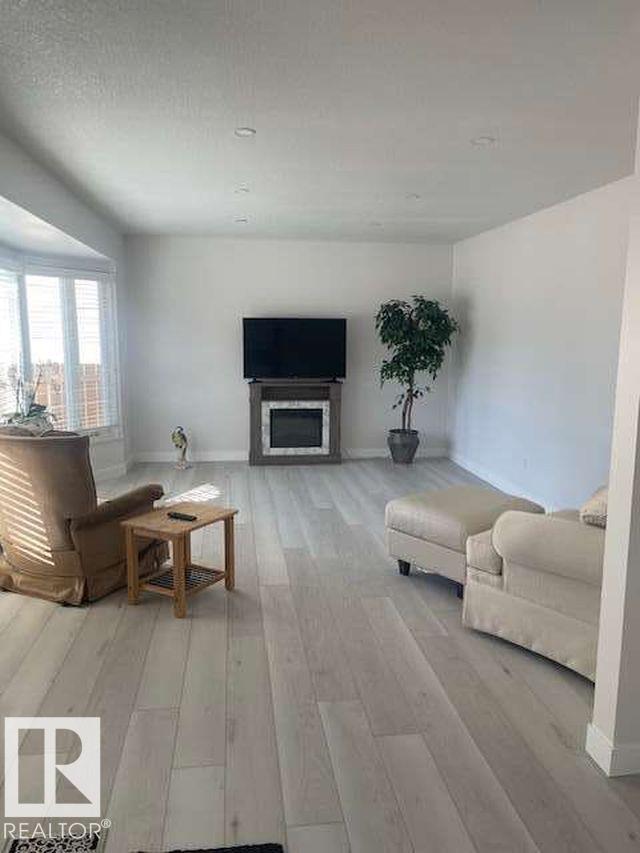 1929 65 ST NW - 8