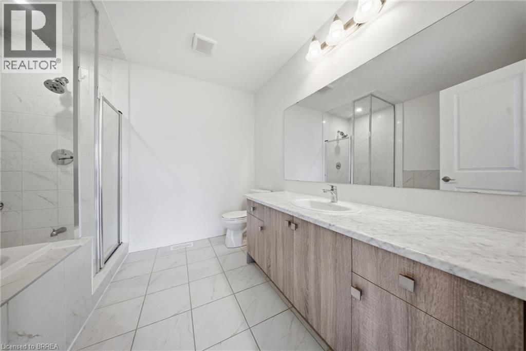 #107 585 COLBORNE Street - 24