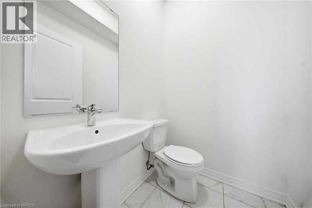 #107 585 COLBORNE Street - 19