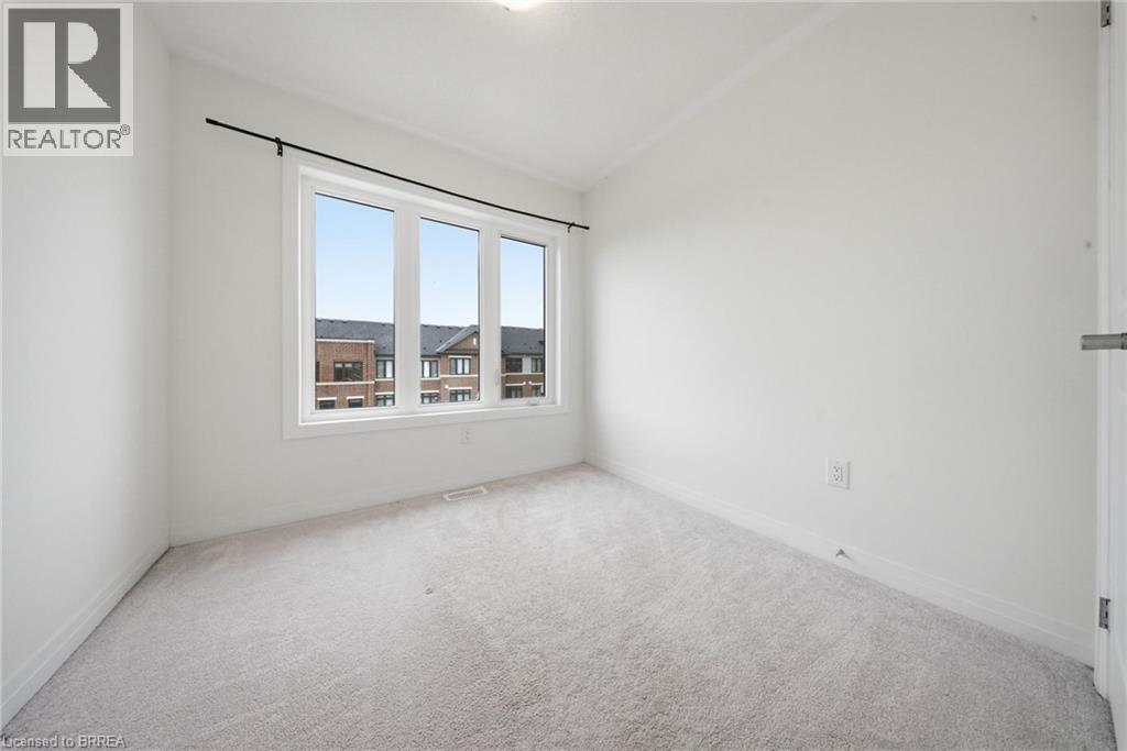 #107 585 COLBORNE Street - 27
