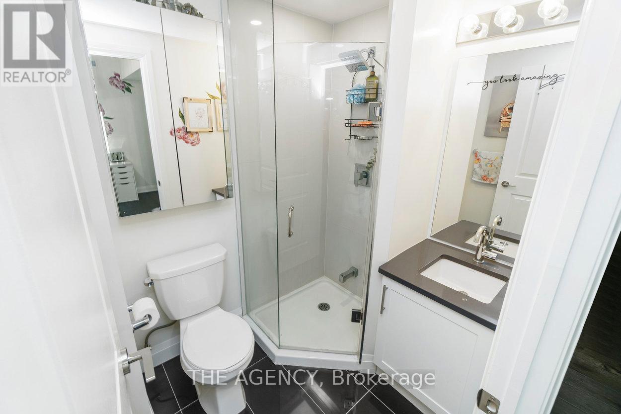 #108 65 YORKLAND BOULEVARD - 33