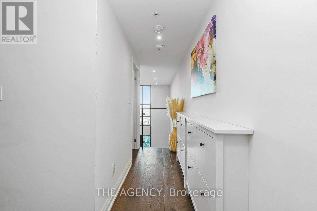 #108 65 YORKLAND BOULEVARD - 34