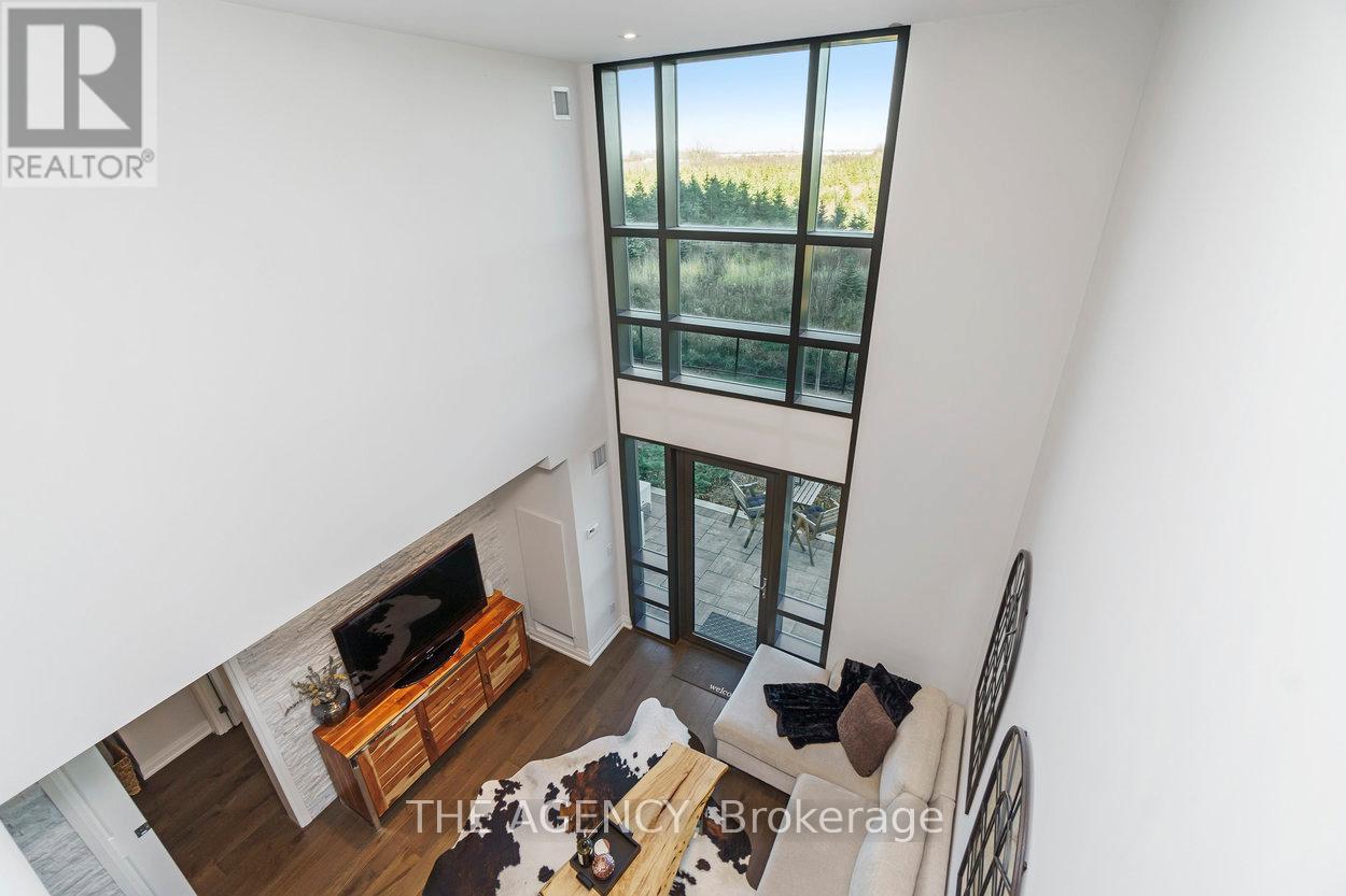 #108 65 YORKLAND BOULEVARD - 35