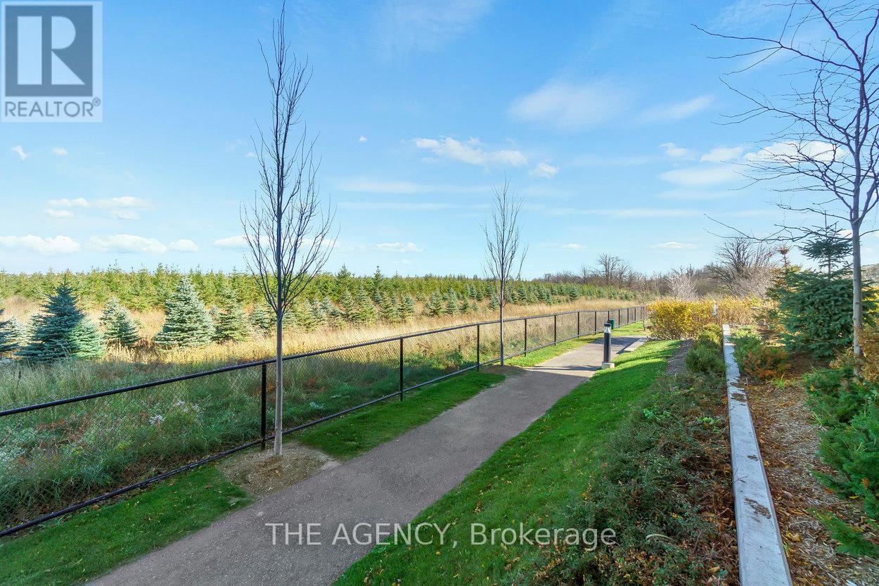 #108 65 YORKLAND BOULEVARD - 48