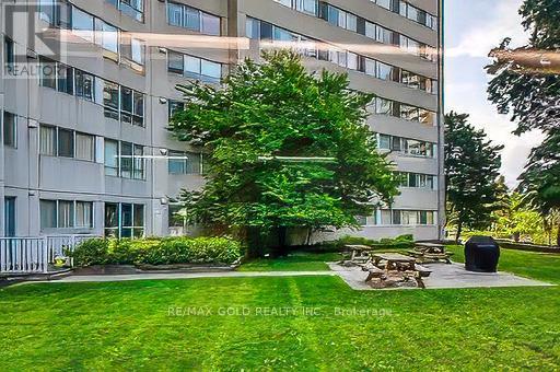 #2101 3700 KANEFF CRESCENT - 39