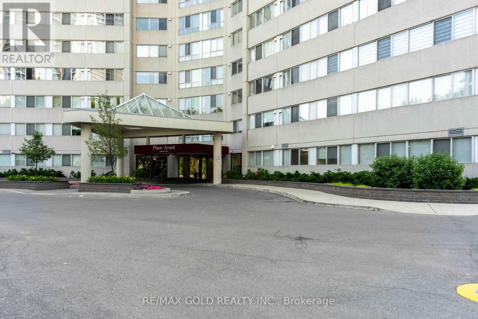 #2101 3700 KANEFF CRESCENT - 6