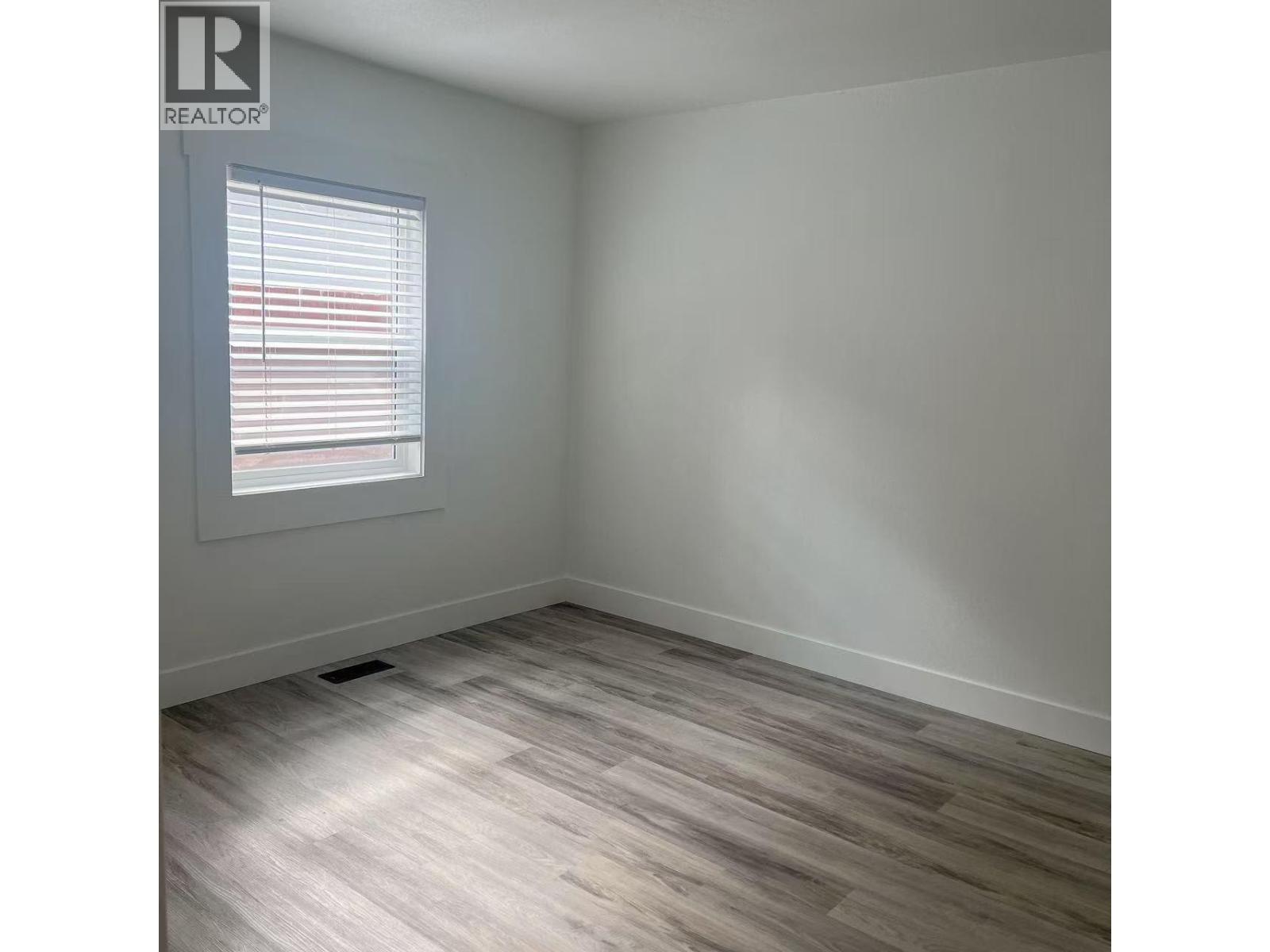 600 WADE Avenue W - 14