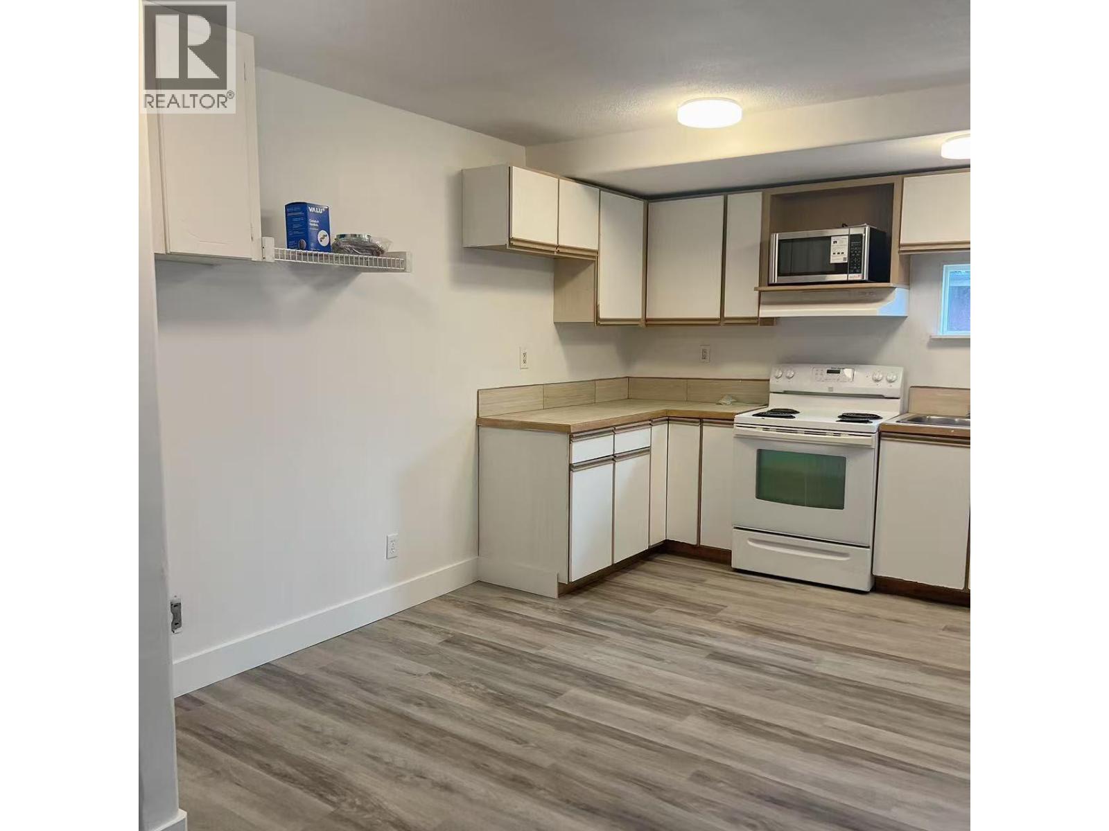 600 WADE Avenue W - 5