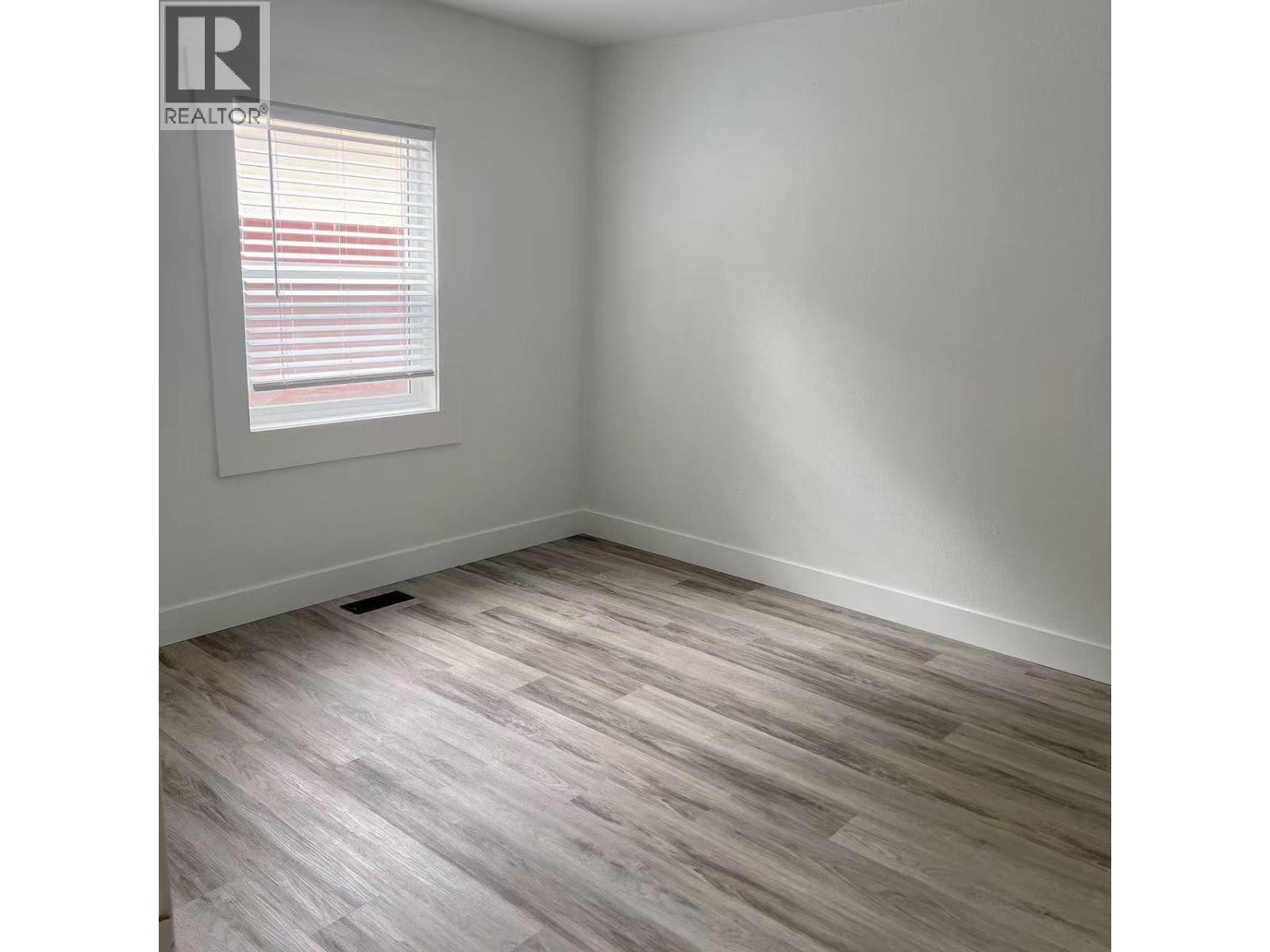 600 WADE Avenue W - 25