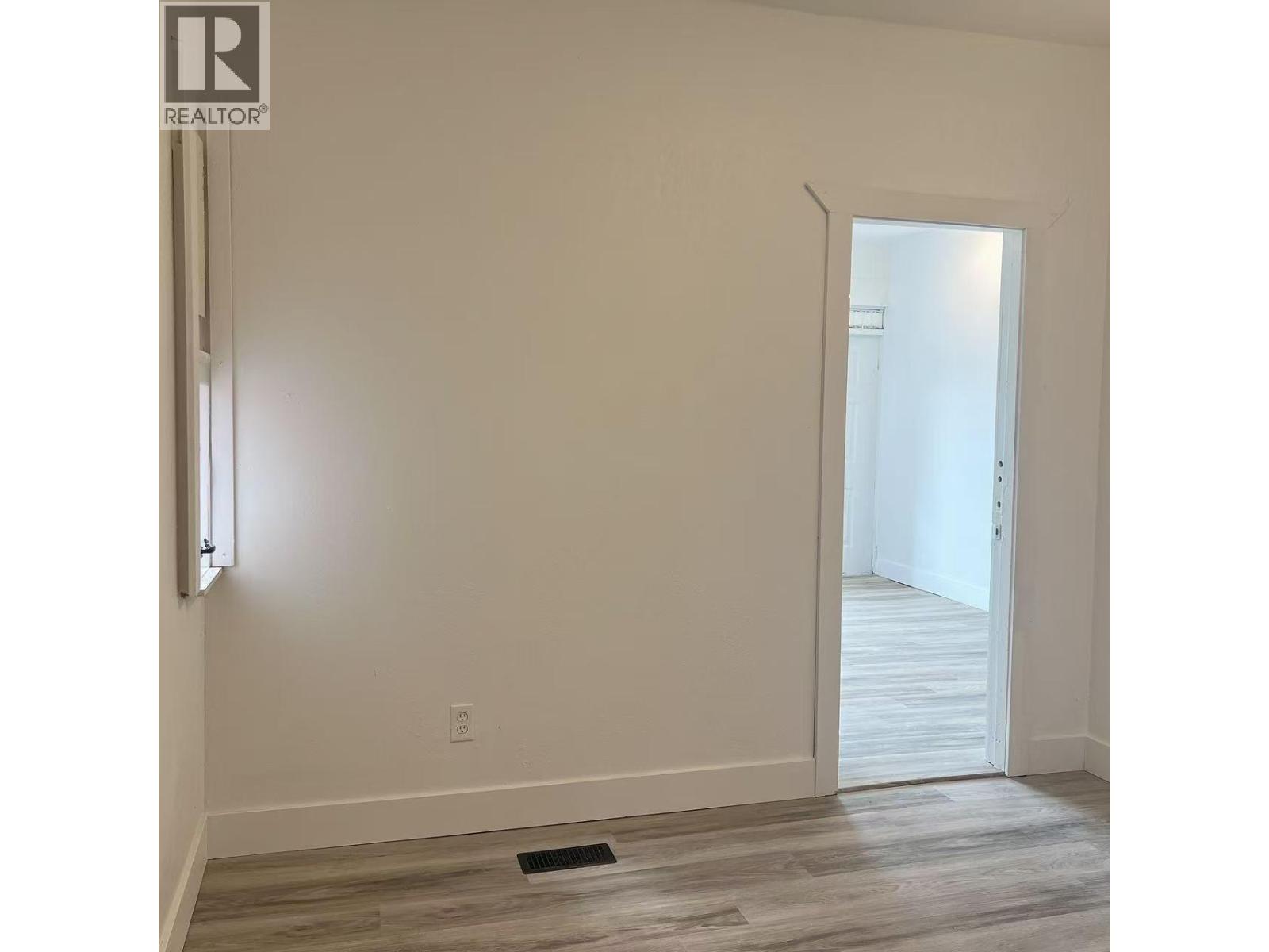 600 WADE Avenue W - 9