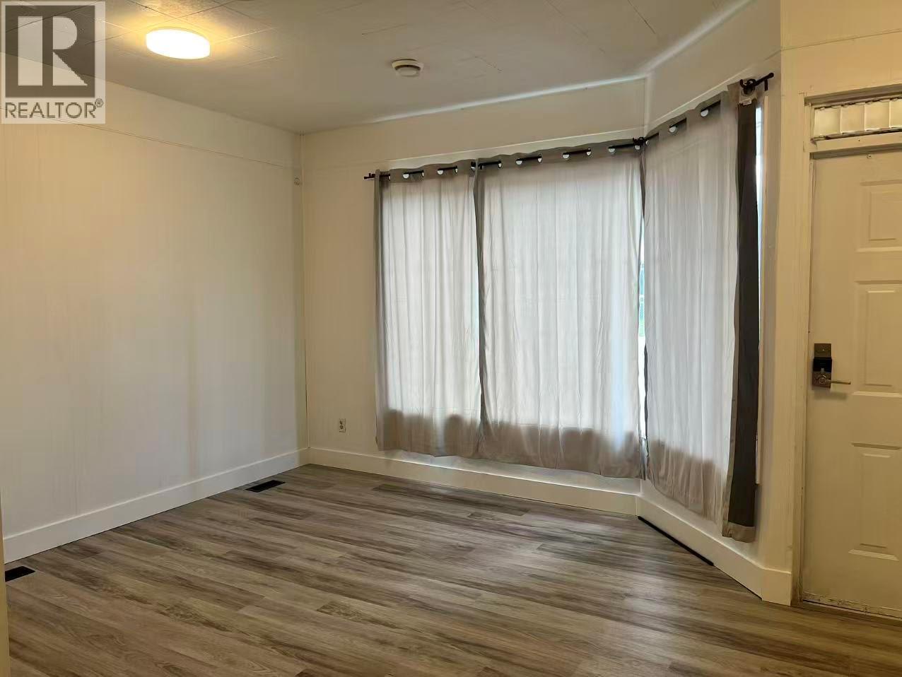 600 WADE Avenue W - 12