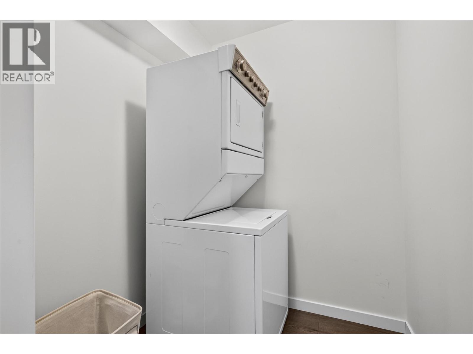 PH21 775 Academy Way, Kelowna
