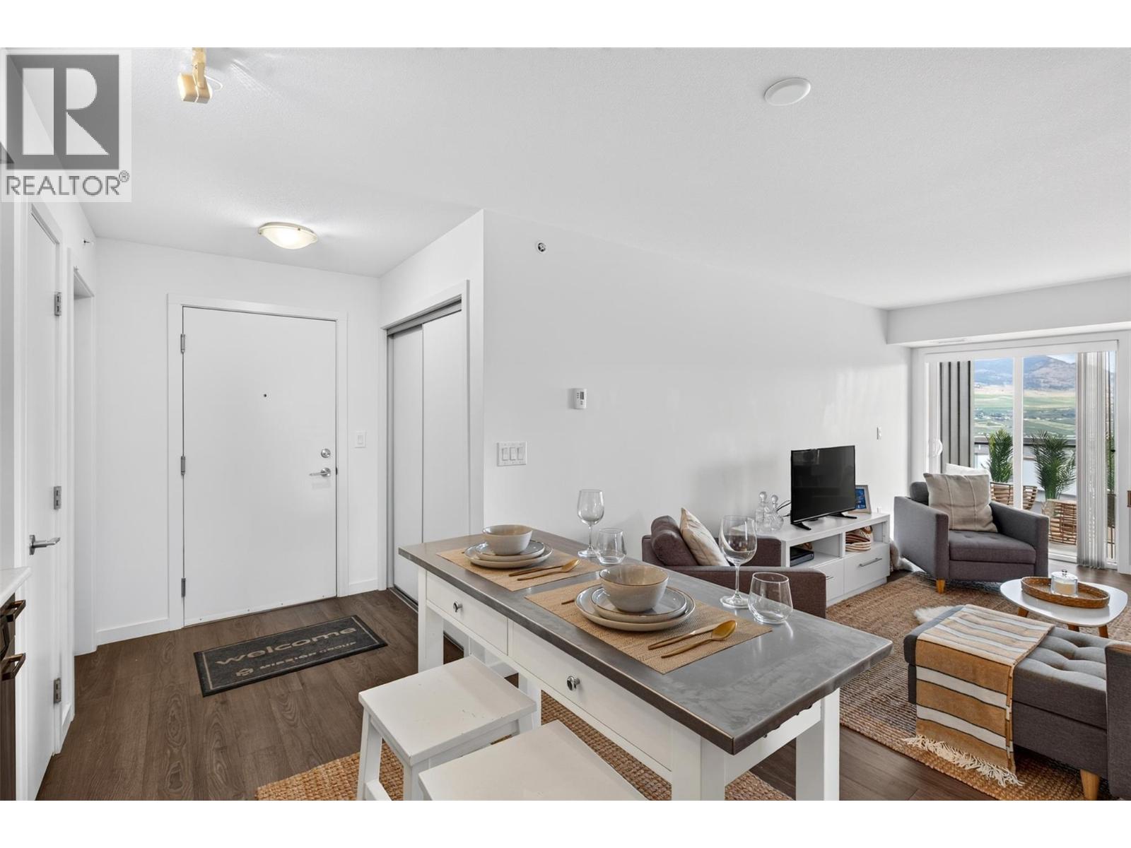 PH21 775 Academy Way, Kelowna