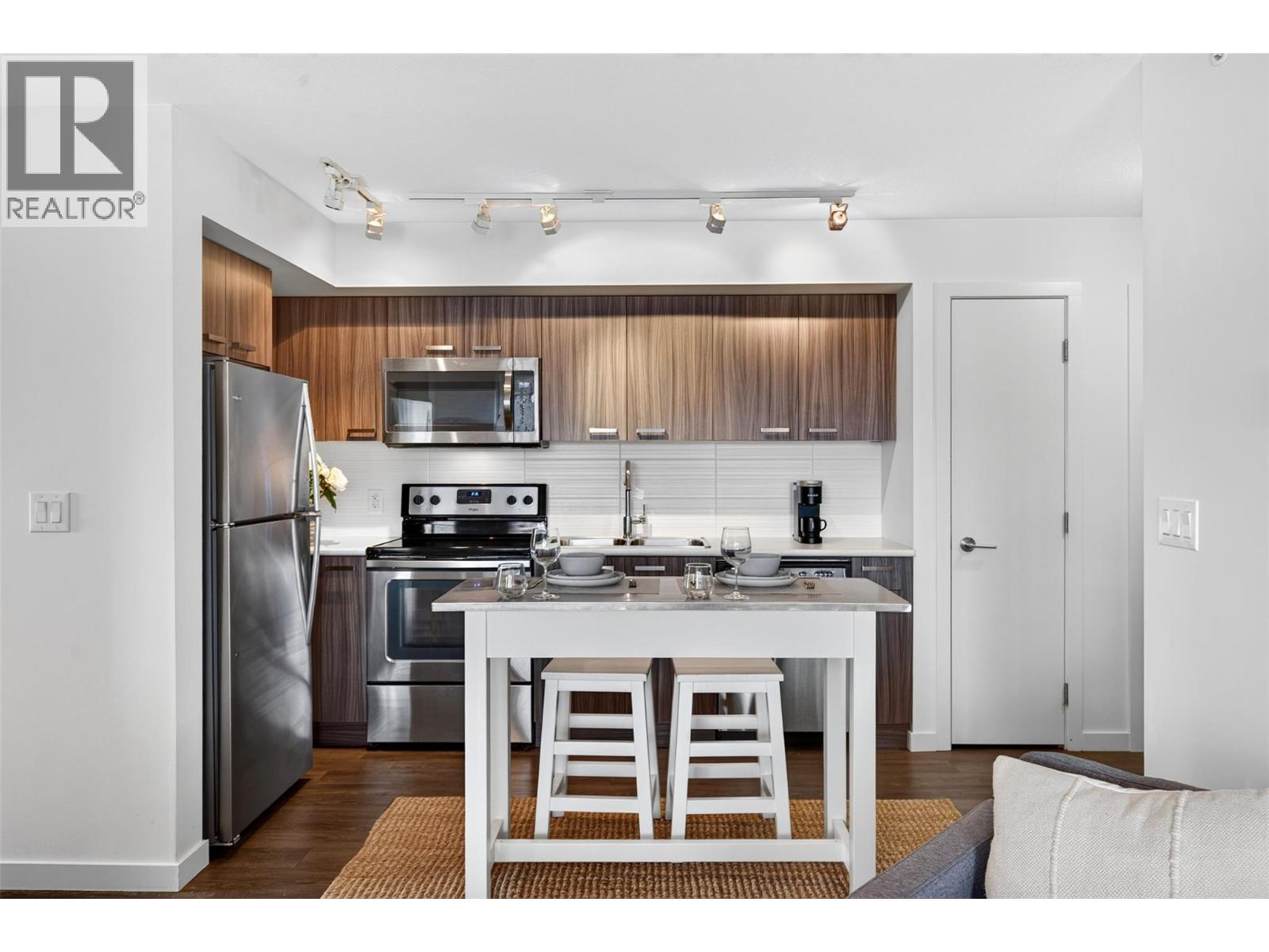 PH21 775 Academy Way, Kelowna
