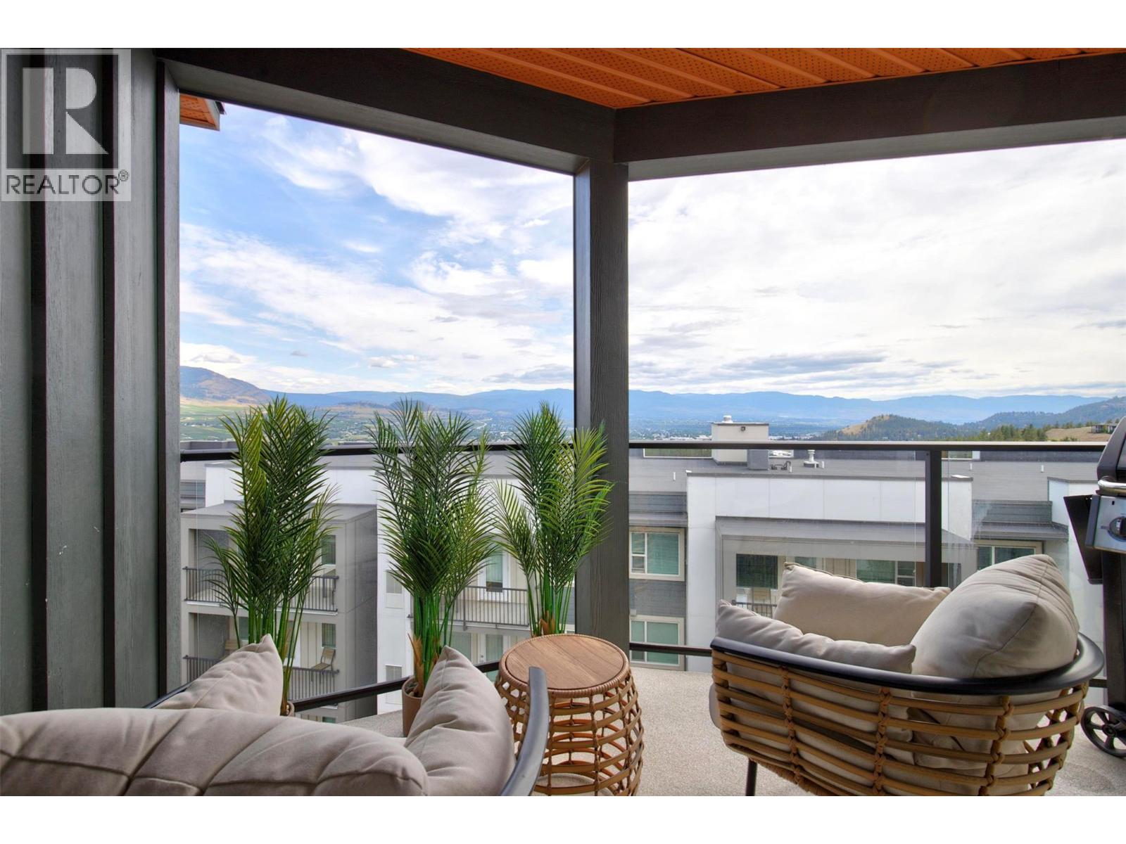 PH21 775 Academy Way, Kelowna