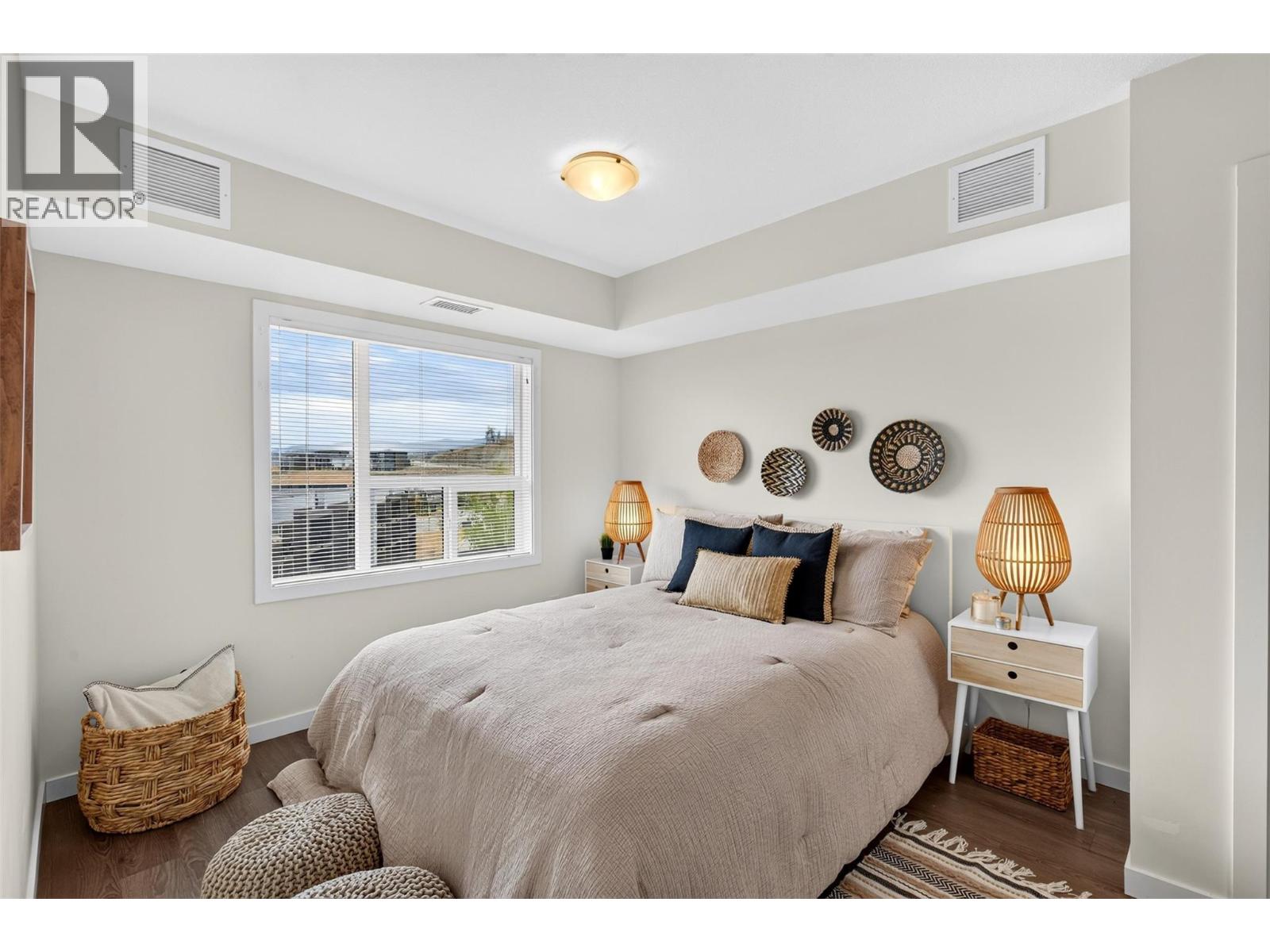PH21 775 Academy Way, Kelowna