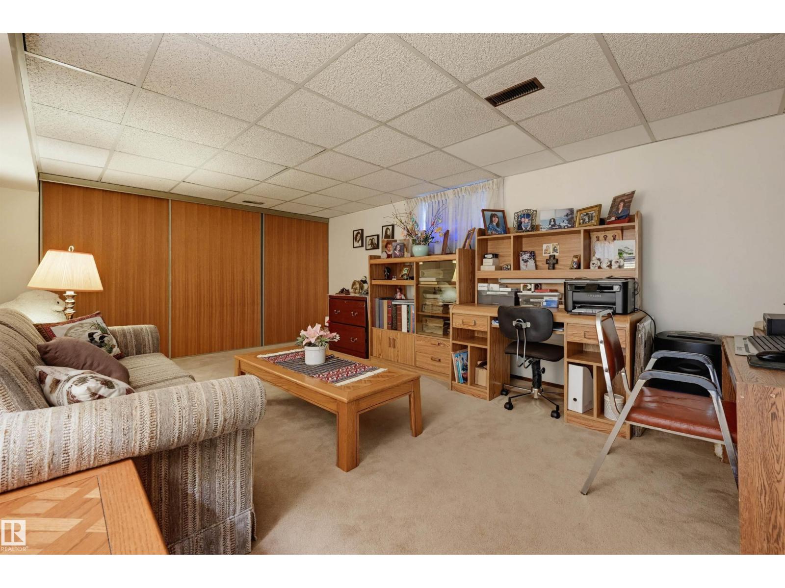 10932 88 AV NW — photo 26