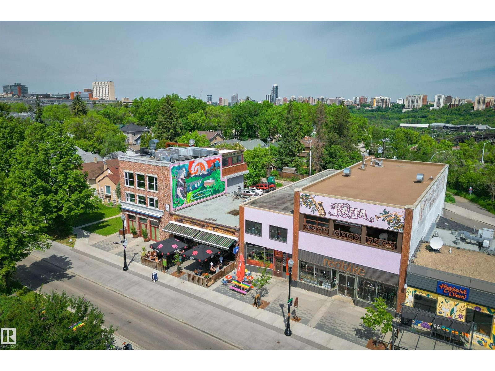 10932 88 AV NW — photo 47
