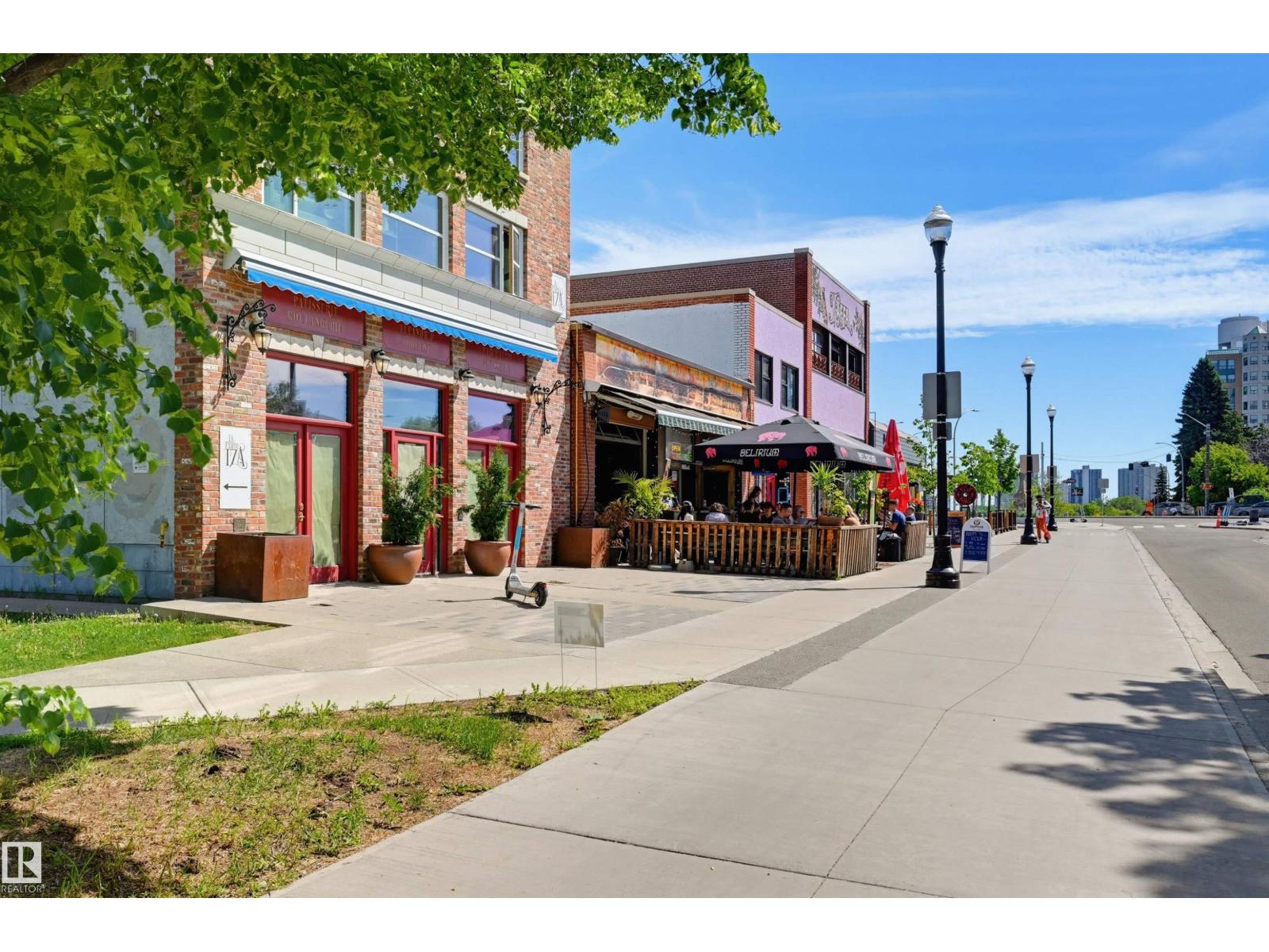 10932 88 AV NW — photo 48