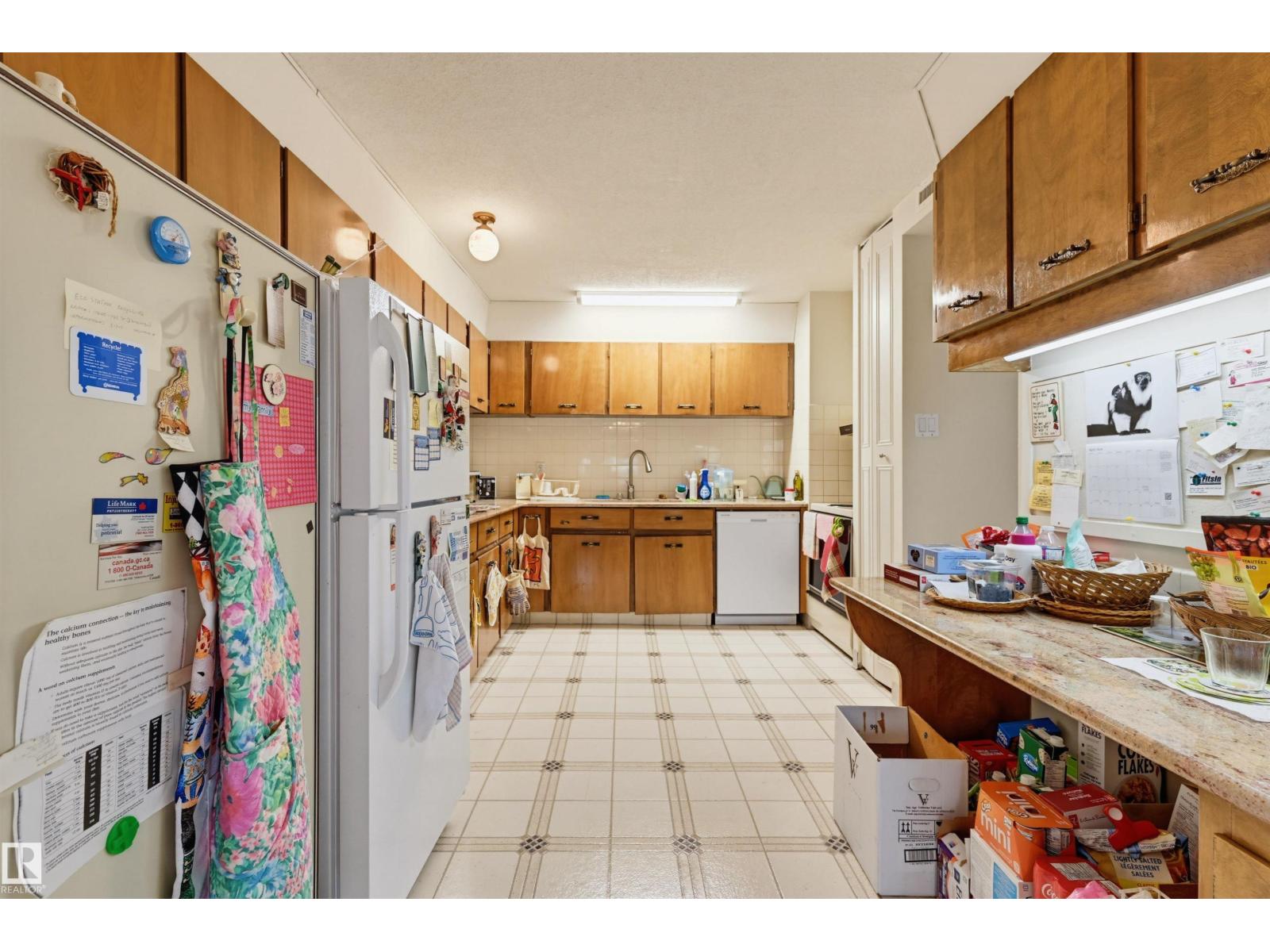 #903 10160 115 ST NW - 9