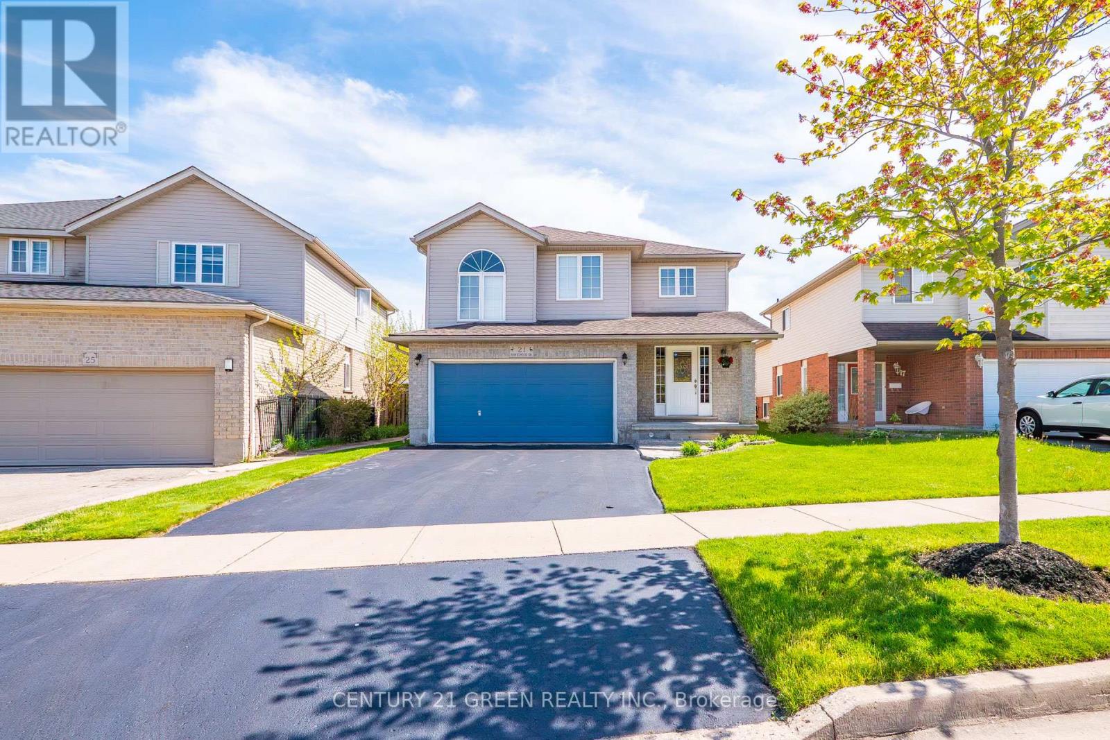 21 HAWKSWOOD DRIVE - 1