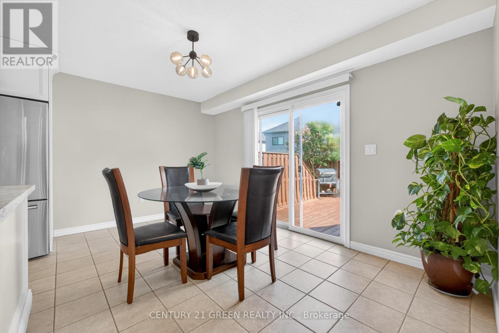 21 HAWKSWOOD DRIVE - 18