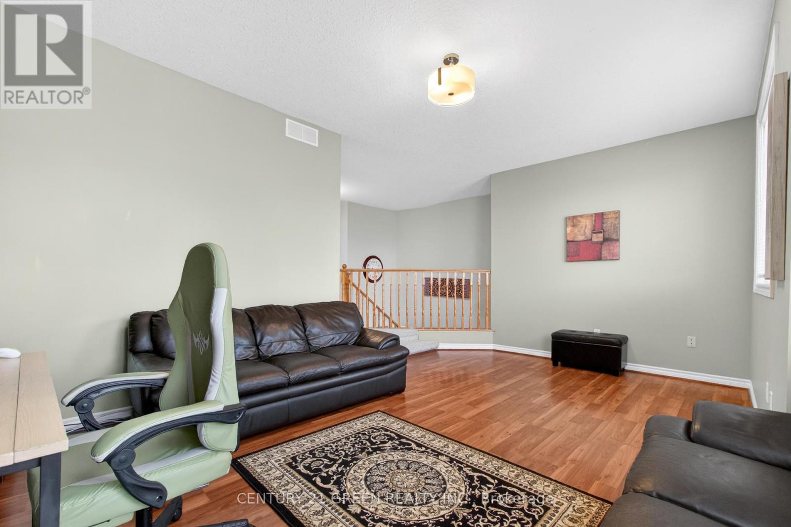 21 HAWKSWOOD DRIVE - 24